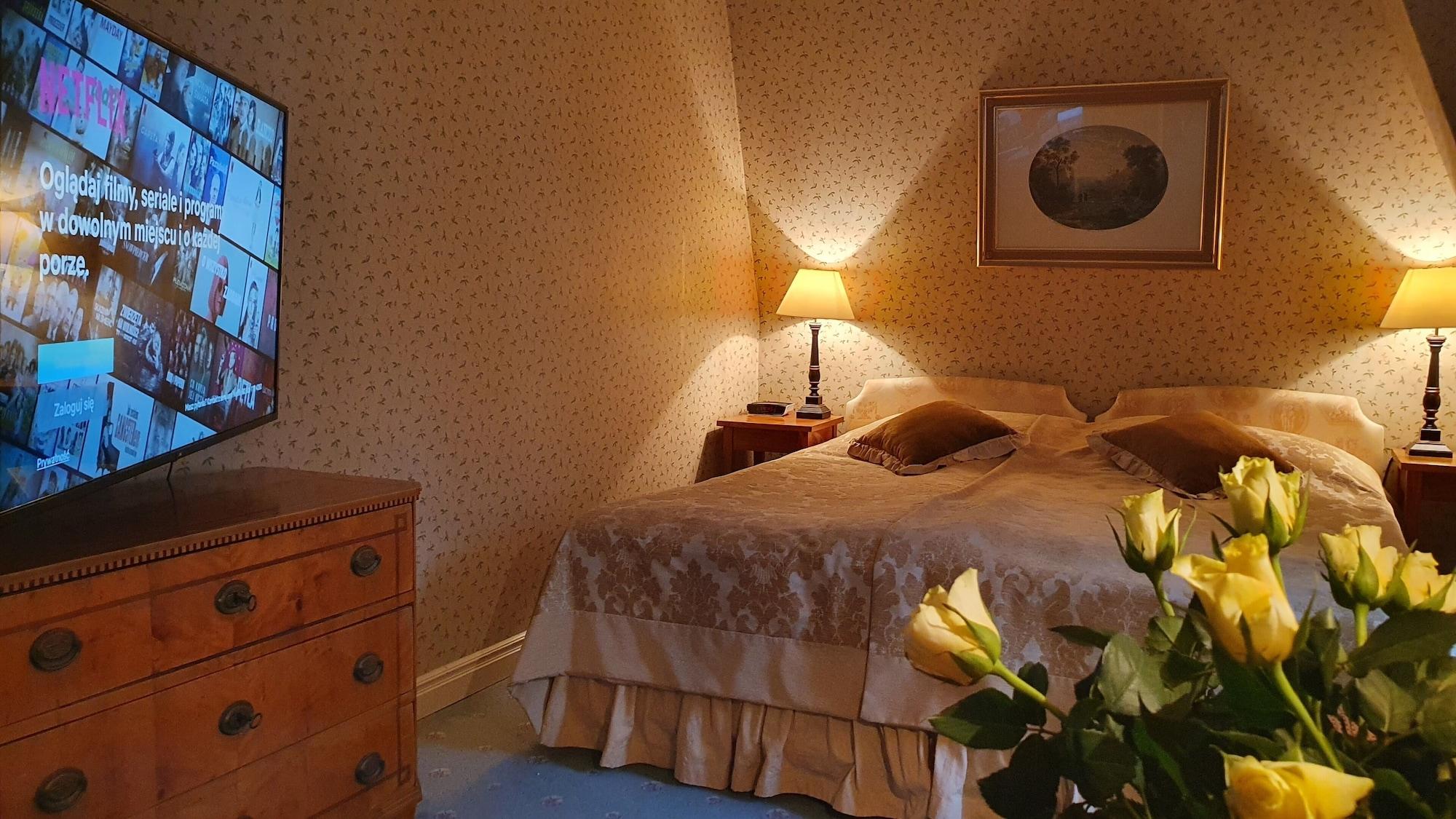 Hotel Podewils Old Town 5*