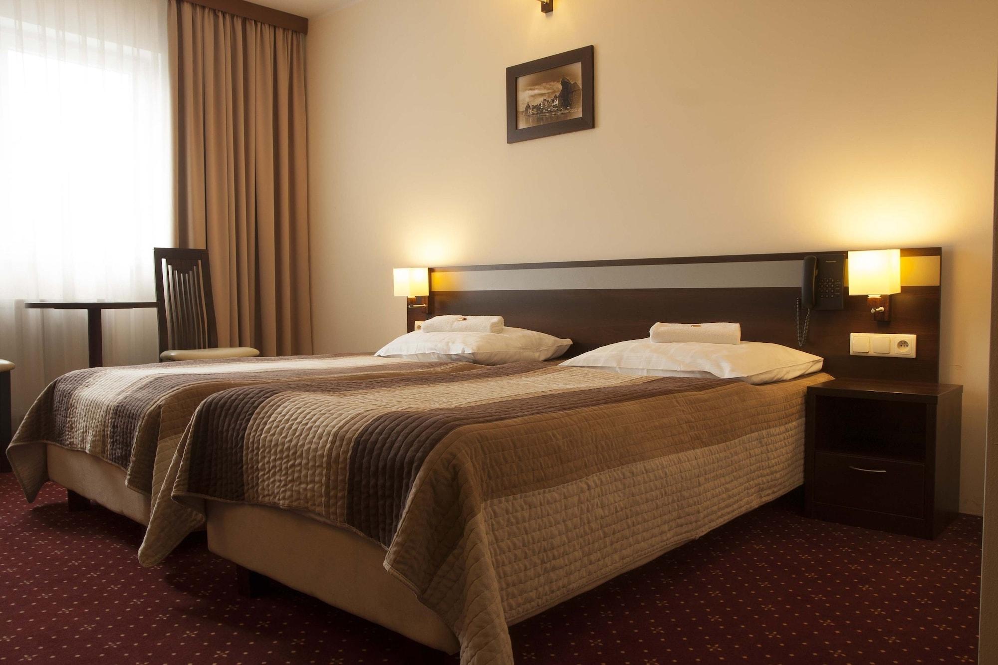 Hotel Amber 3*