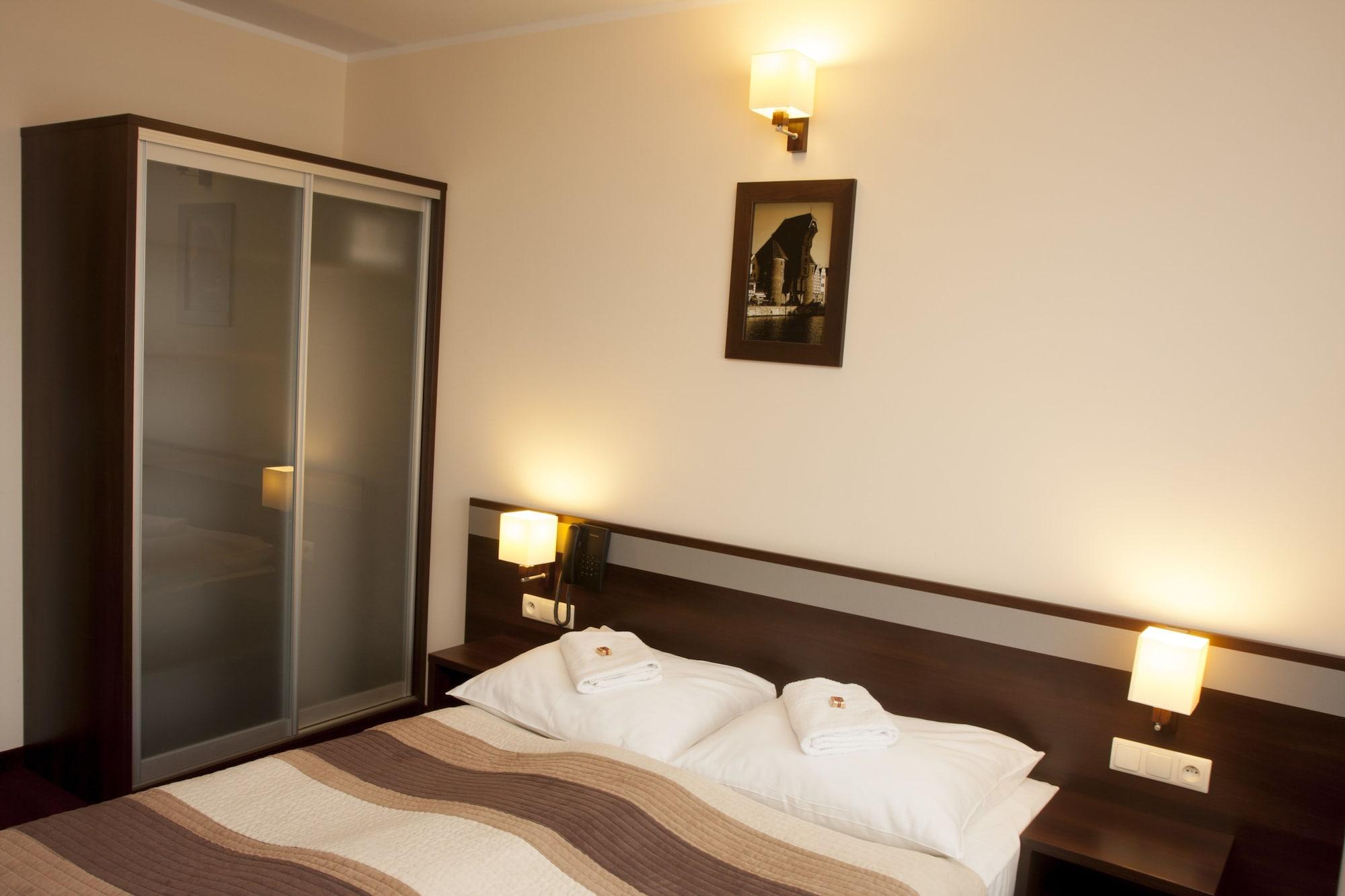 Amber Hotel 3*