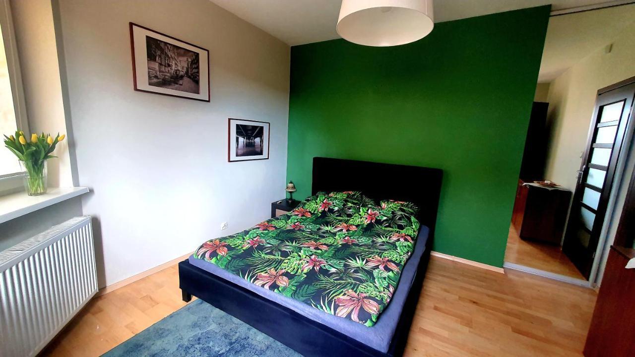 Apartament z ogrodem i grillem. * Gdańsk