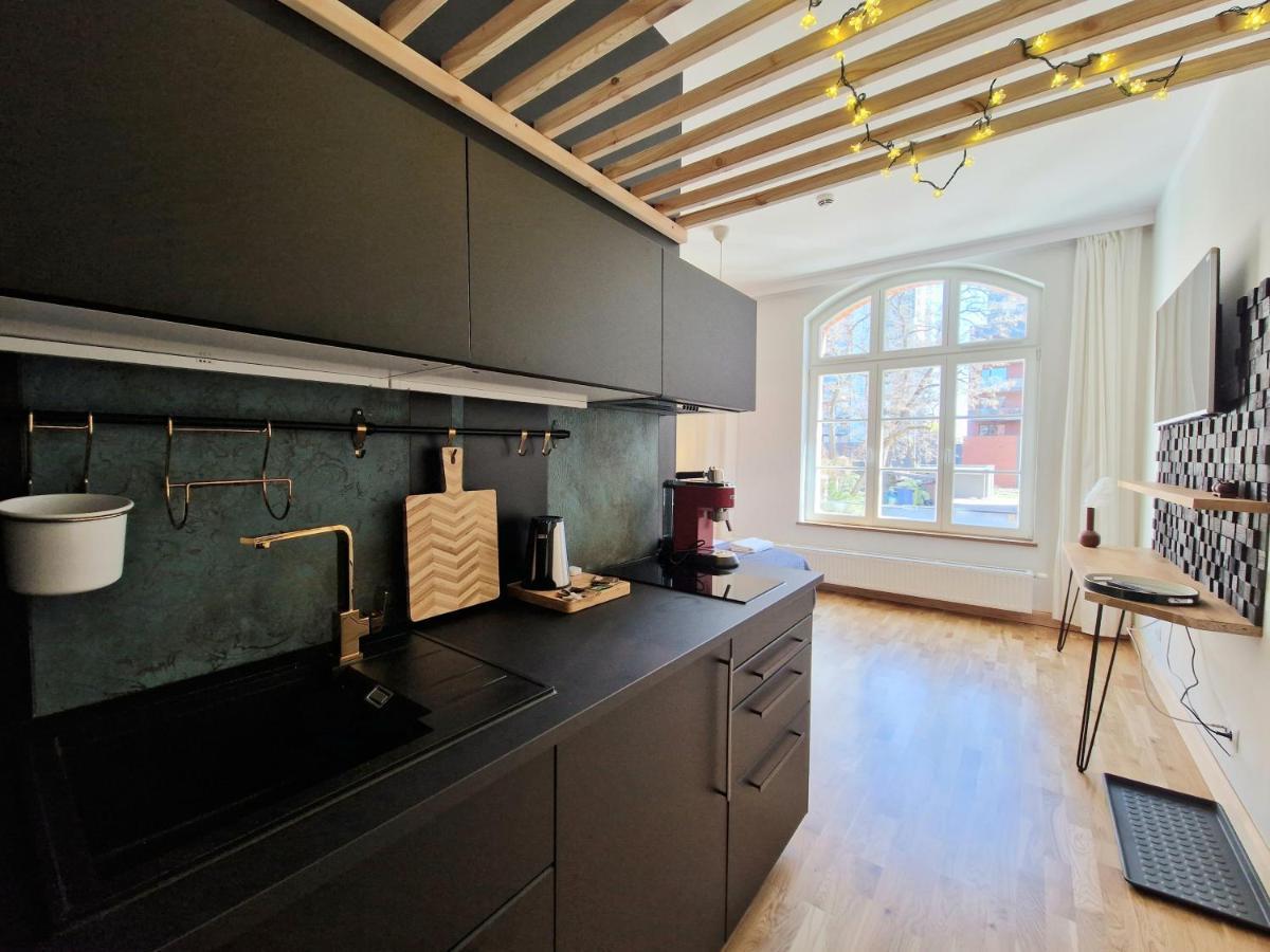 Live & Travel Waterlane Vintage * Gdansk