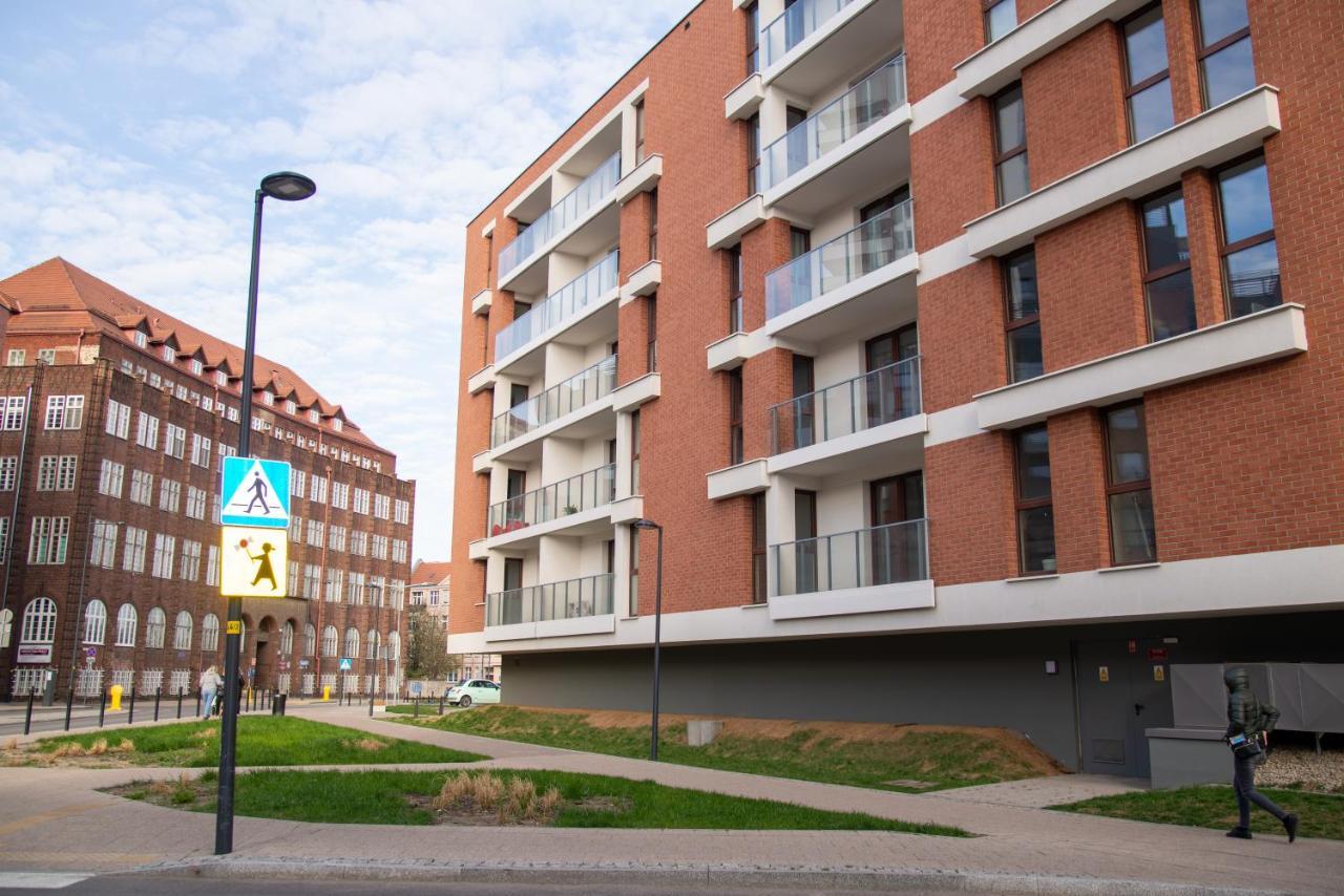 Maya's Flats & 50 - Aura 40 Apartment