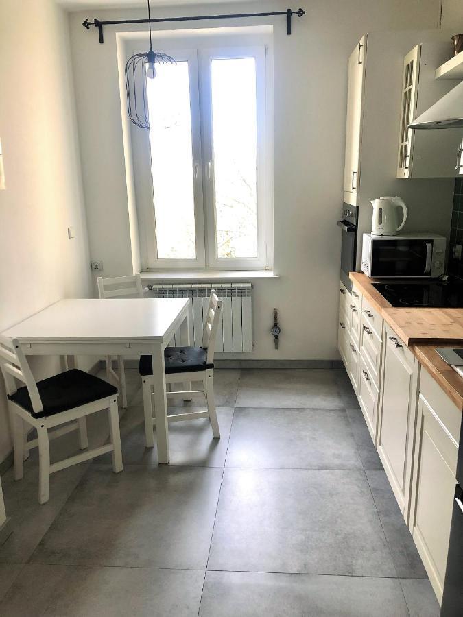 Port Apartment *