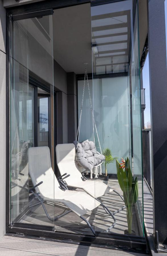 Apartment White Skyla Apartament *