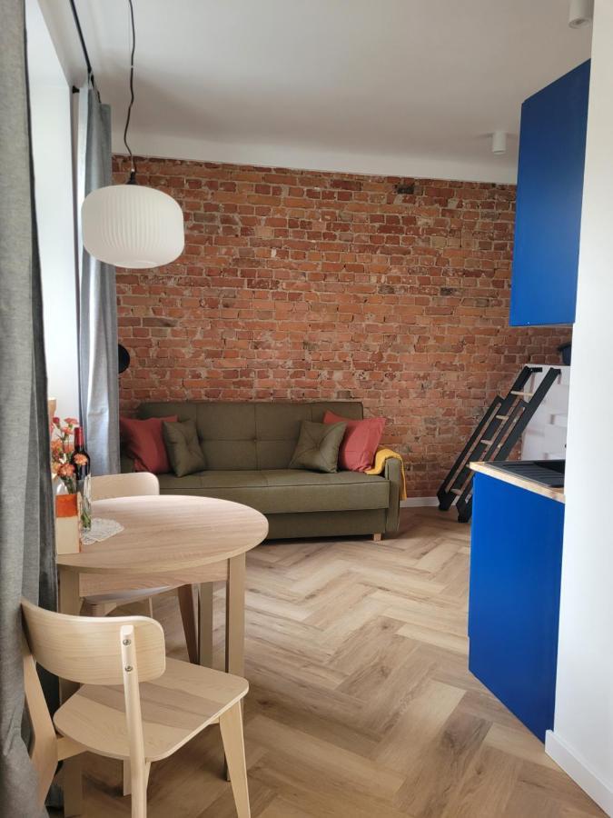 Cozy Corner Apartment *