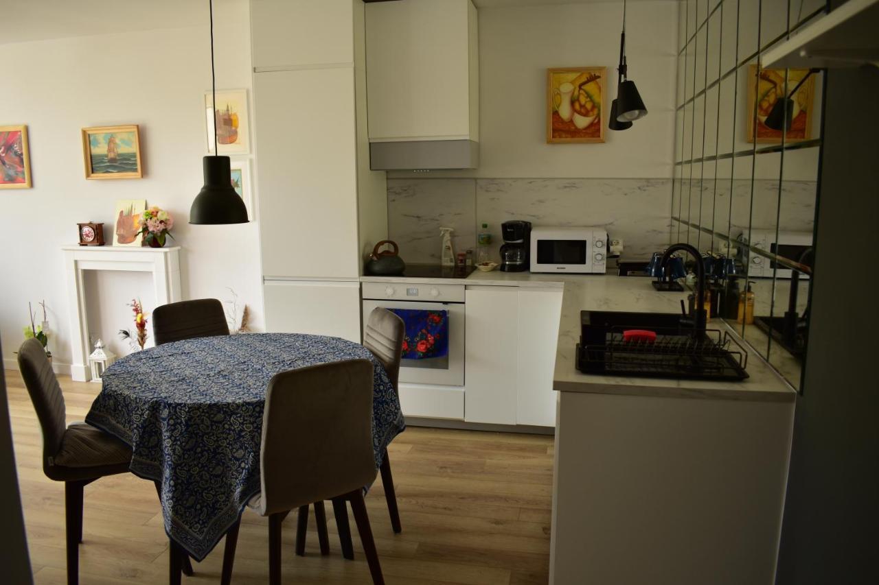 Place Apartment *