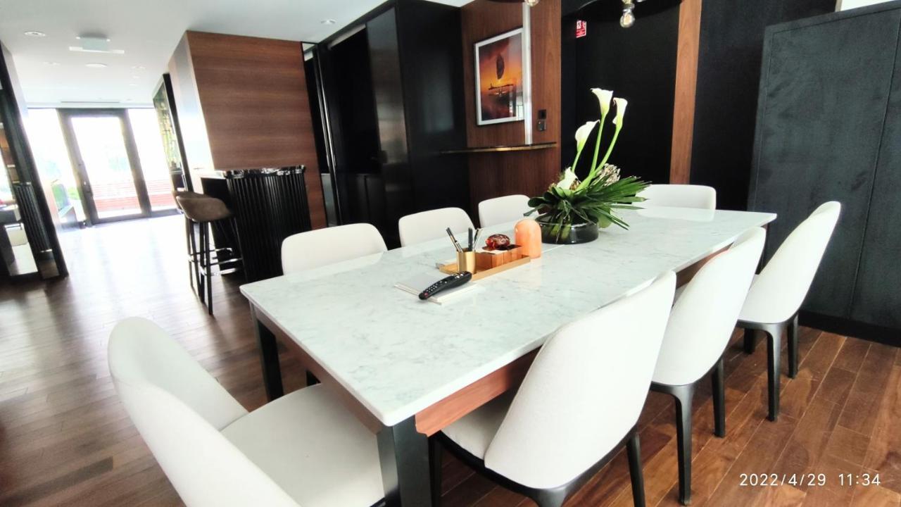 Amber Centrum Lux Huoneisto *