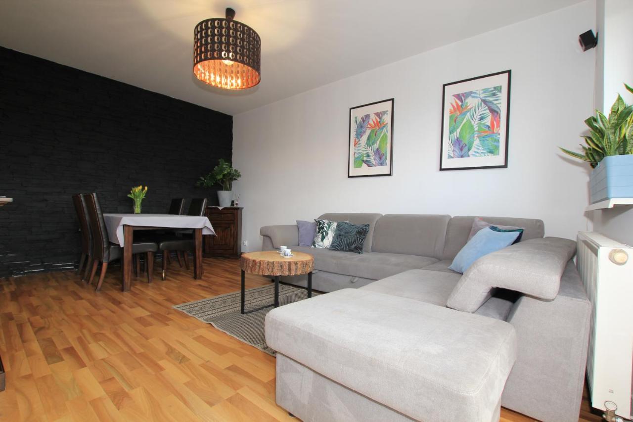 Apartament z ogrodem i grillem. Lejlighed Gdańsk