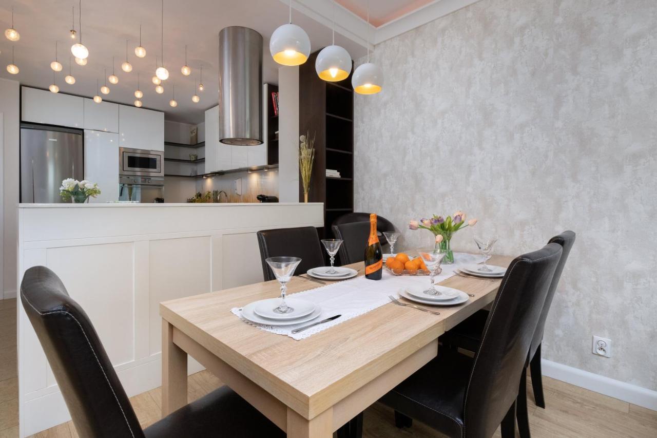 Family Apartament Mysliwska By Renters