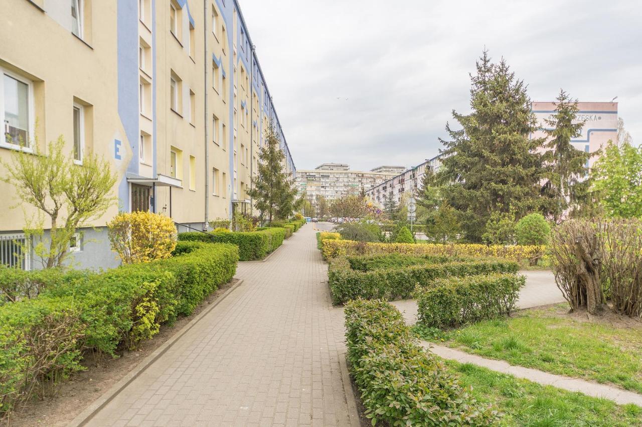 Hello Kolobrzeska *