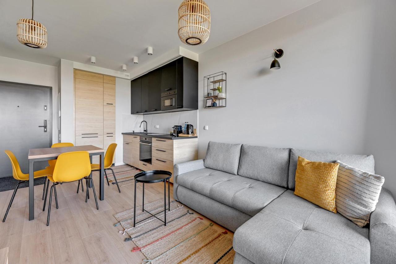 Chlebova - Riverside View Terrace, Free Parking, Gym & Kidsplay By Downtown *