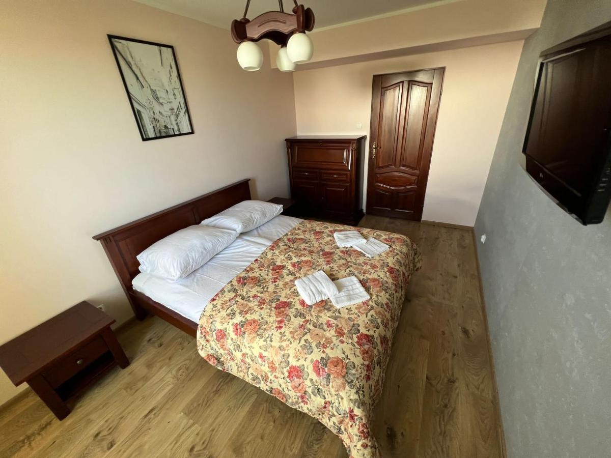 Cozy Close To & Airport Apartamento