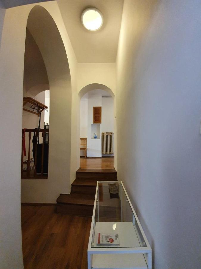 Brama Straganiarska Nad Sama Motlawa Historic Traders Gate Apartment *