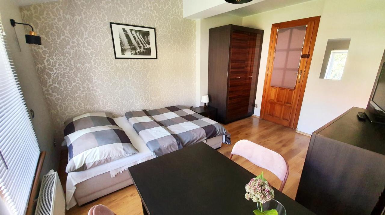 Ginger Doors - Pokoje Goscinne Homestay