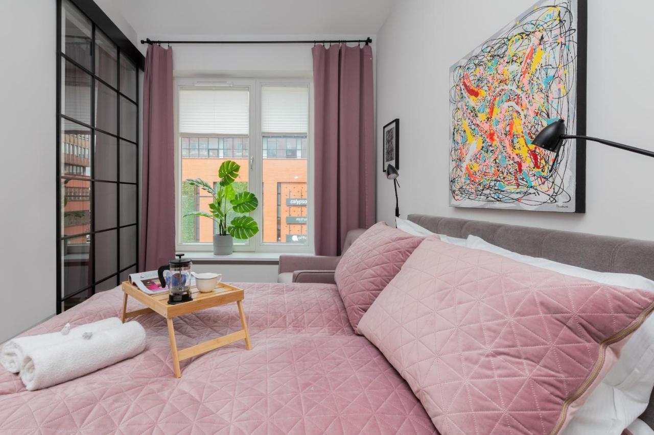 Charming Old Town By Renters Apartment *