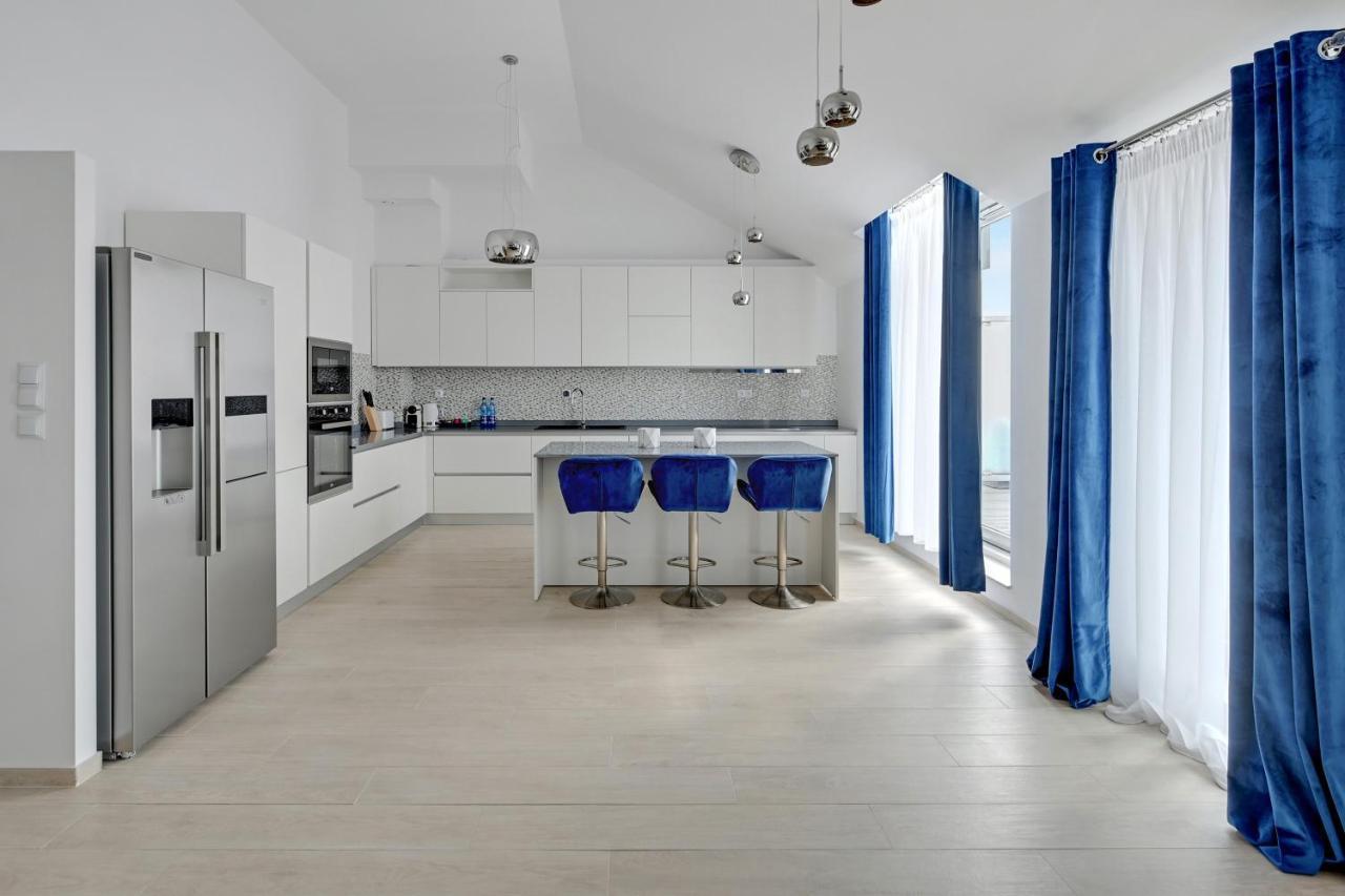 Waterlane Riverside - Spa, Pool, Gym & Parking By Downtown Apartment