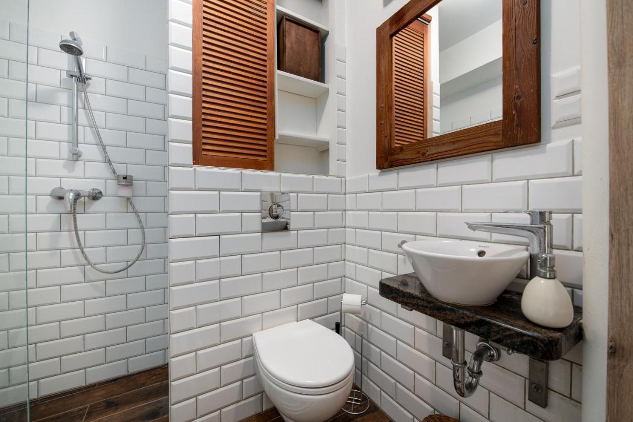 Cozy Apartment: Old Town/main Station Apartment
