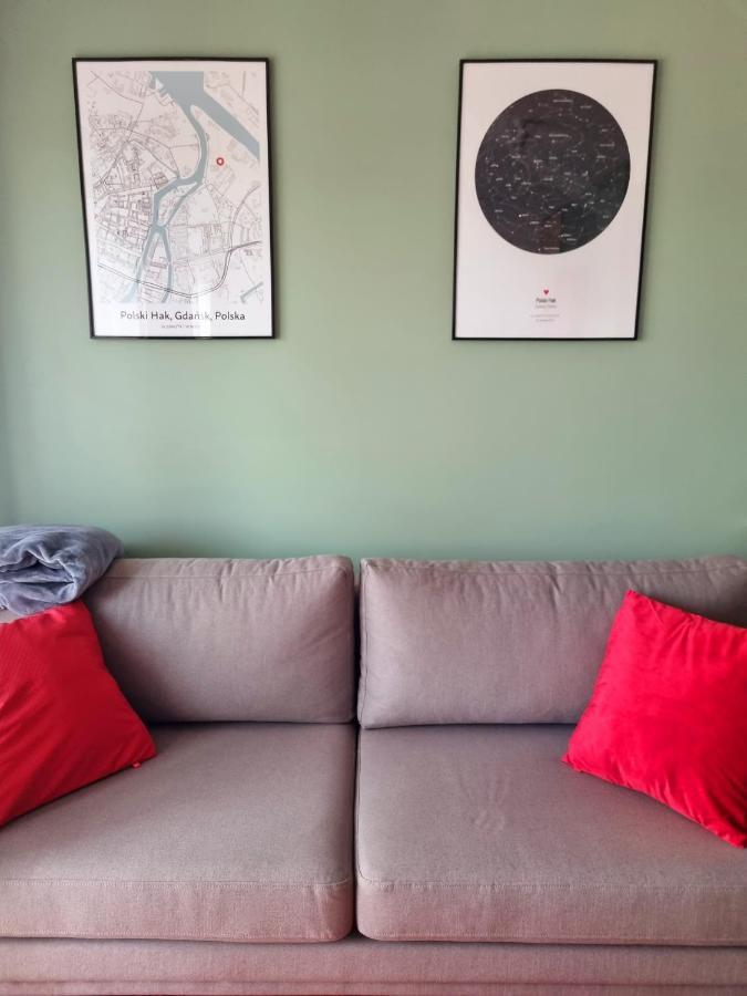 Apartment Mint And Cherry *