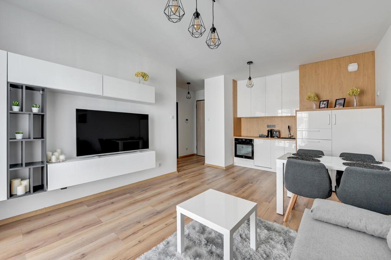 Letnica Seaside By Downtown Apartment *