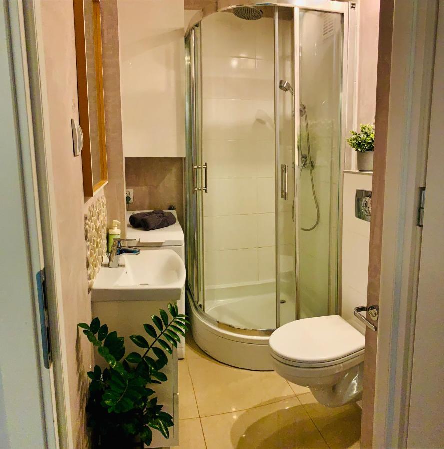 Bresno By Mypart In Your Apartment *
