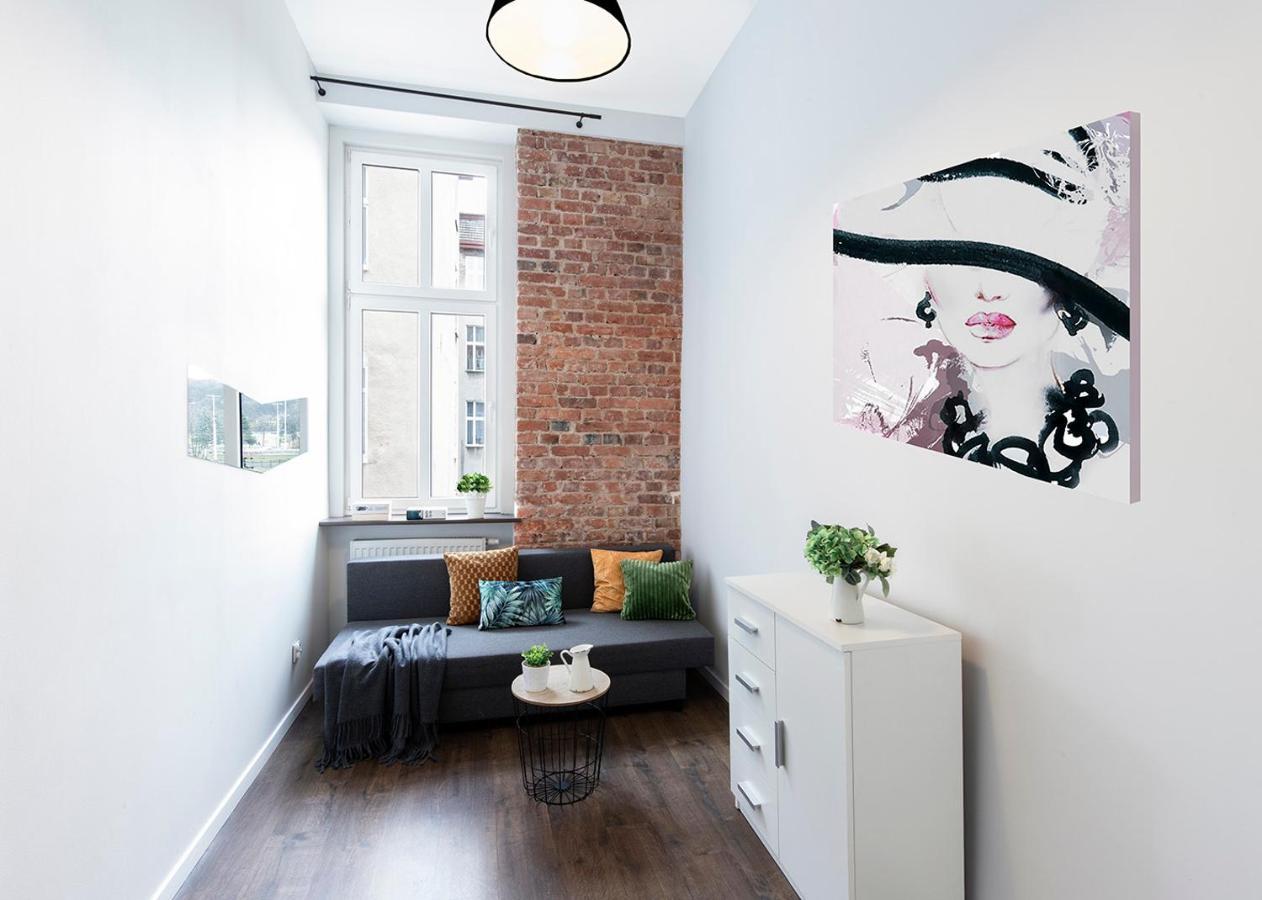 5 Shipyard Apartment