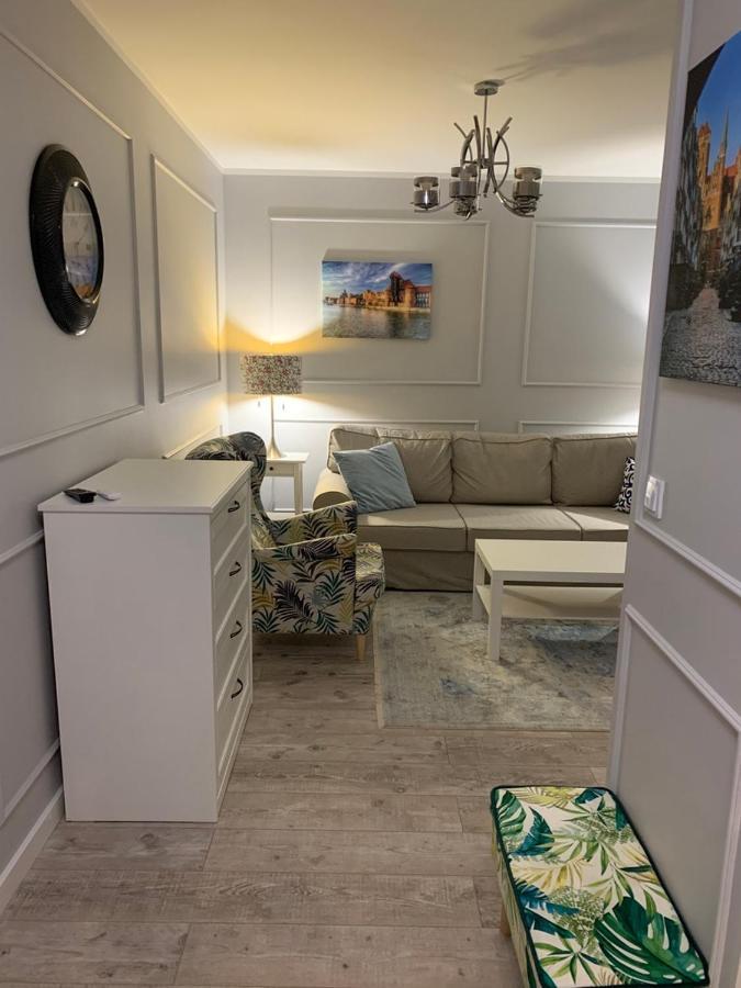 Uroczy Apartament Nad Motławą, Miejsce Parkingowe W Strzeżonej Hali Apartament