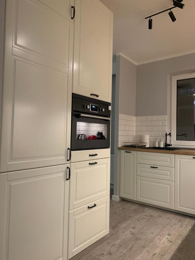 Uroczy Apartament Nad Motławą, Miejsce Parkingowe W Strzeżonej Hali *