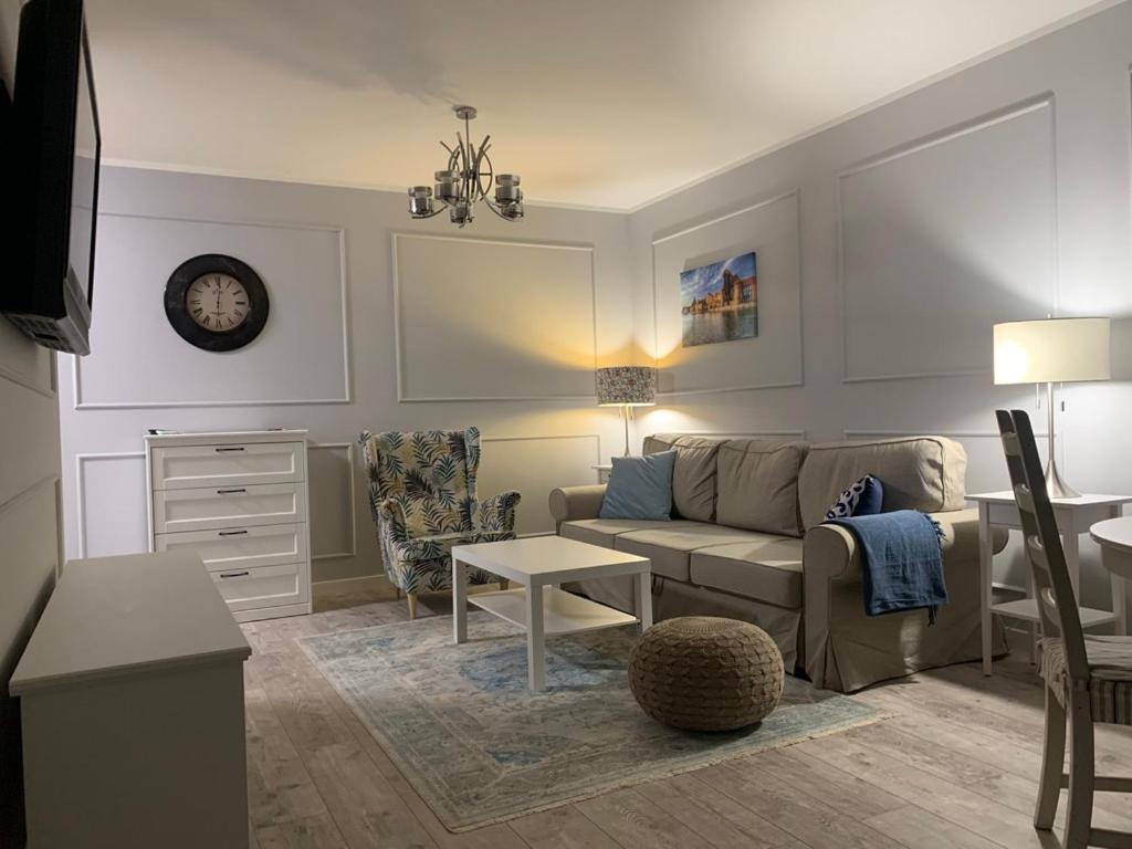 Uroczy Apartament Nad Motławą, Miejsce Parkingowe W Strzeżonej Hali