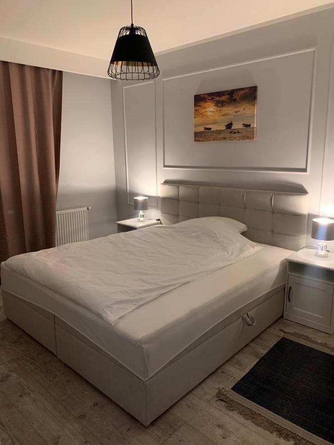Uroczy Apartament Nad Motławą, Miejsce Parkingowe W Strzeżonej Hali Gdańsk