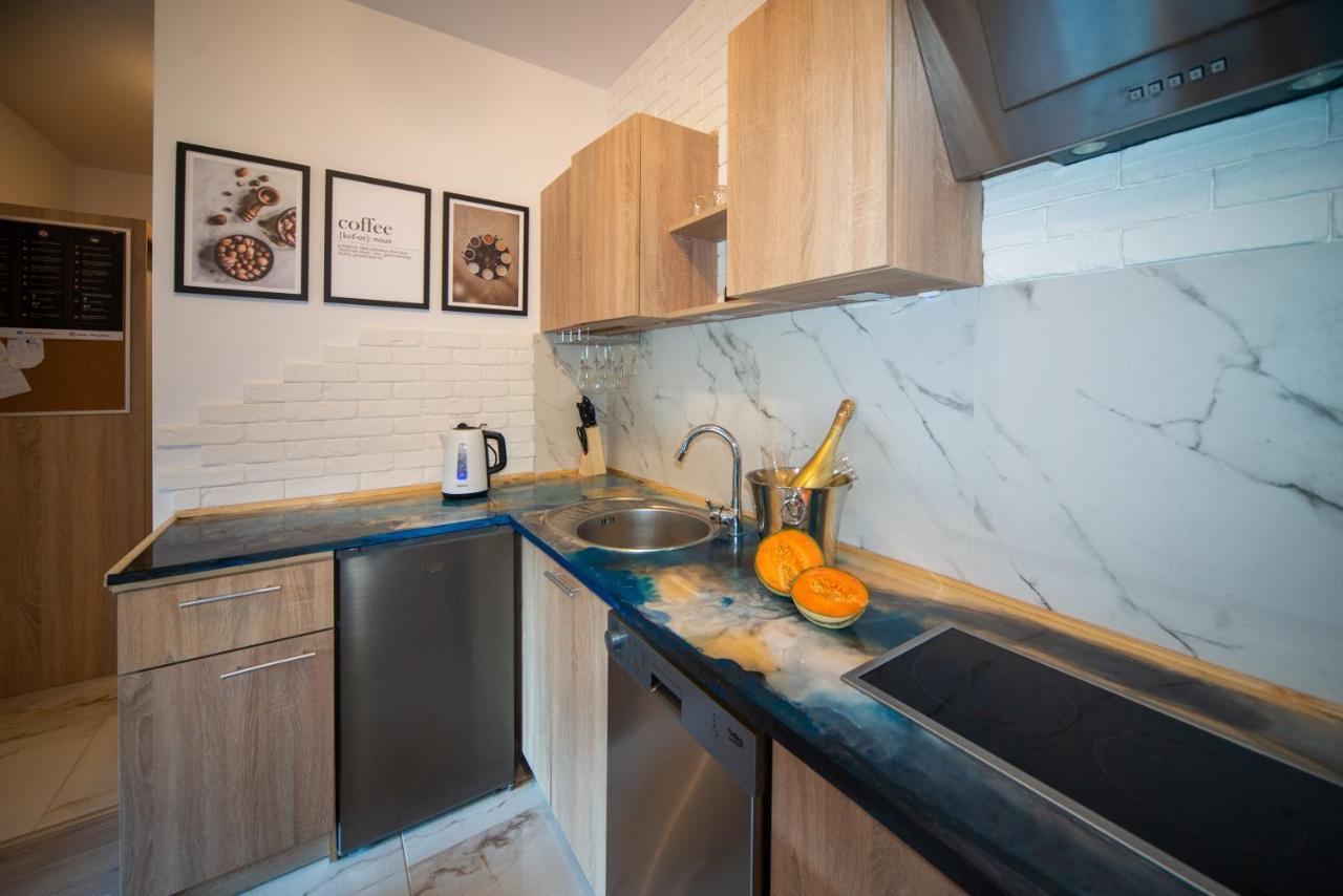 Maya's Flats & 17 - Nadmotlawie Huoneisto Gdańsk