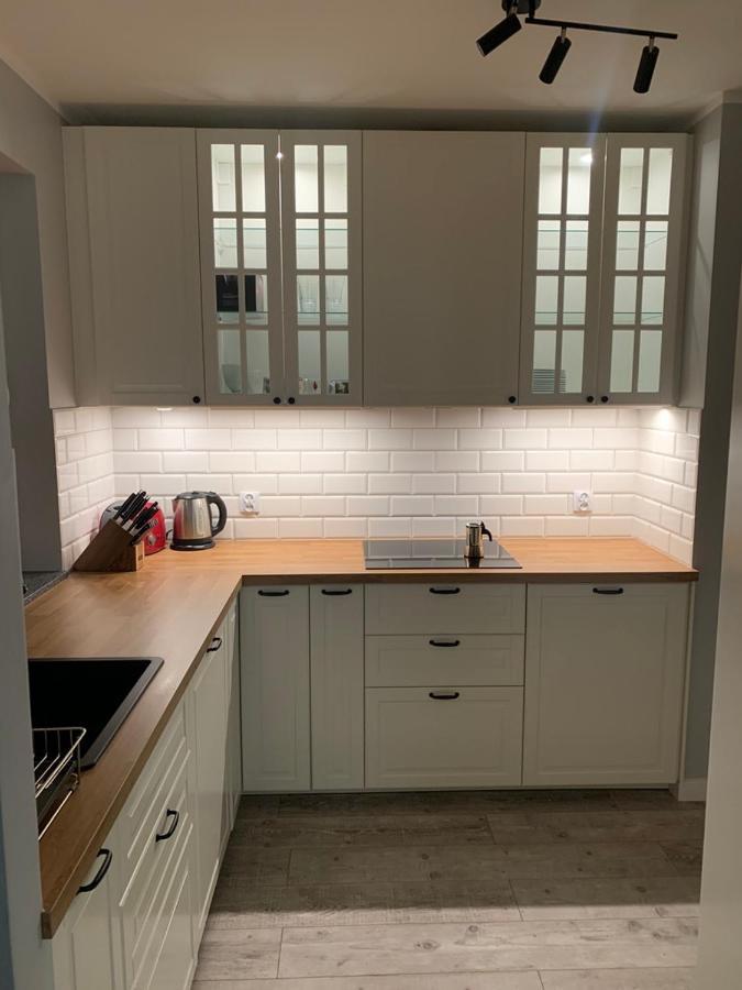 Apartament Uroczy Apartament Nad Motławą, Miejsce Parkingowe W Strzeżonej Hali