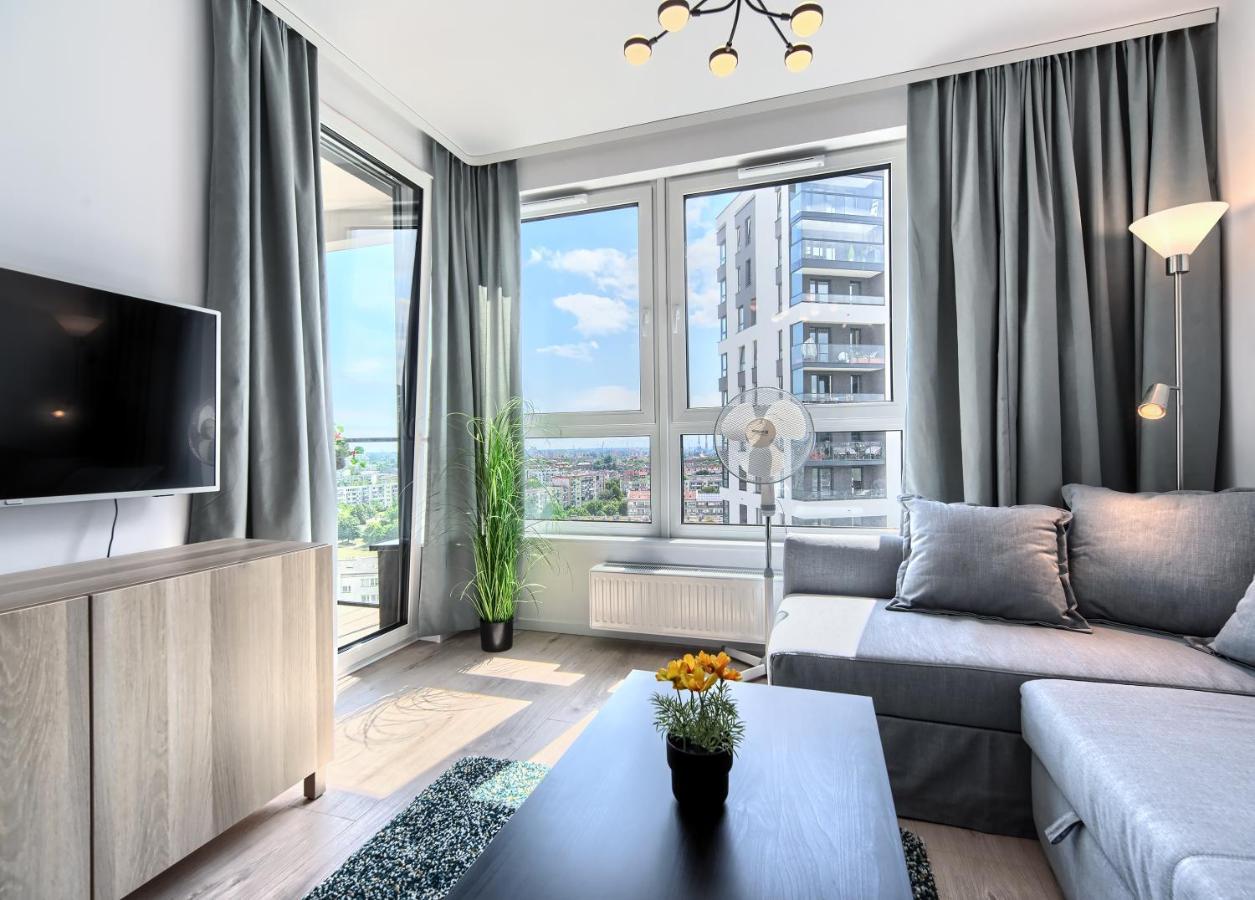 12. Pietro - Acco Rent *