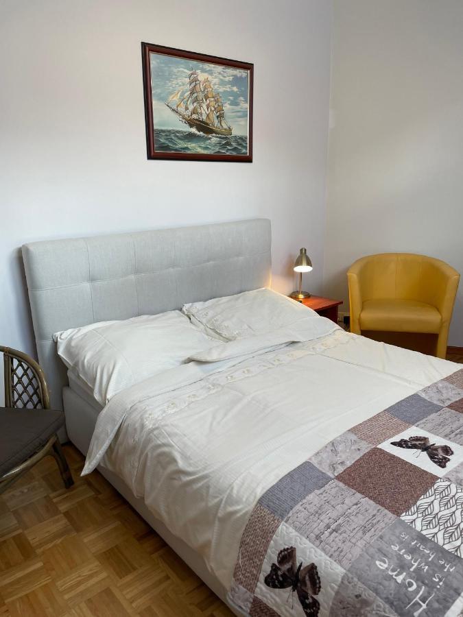 Bursztyn Homestay *