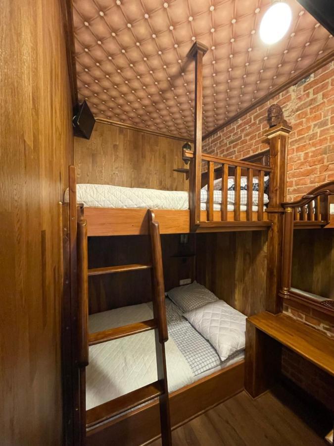 Bed & Breakfast Dworek Oliwski Gdansk
