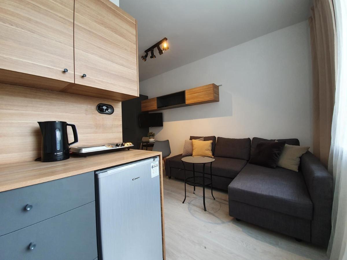 Studio - Plac Obrońców Poczty Polskiej IV Apartament *