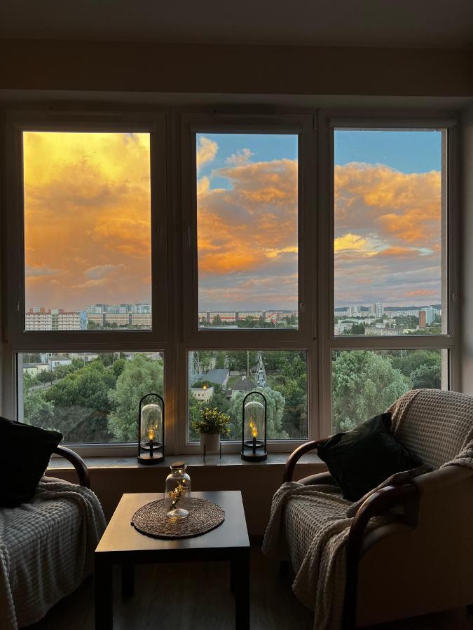 10th Floor With Panoramic View *