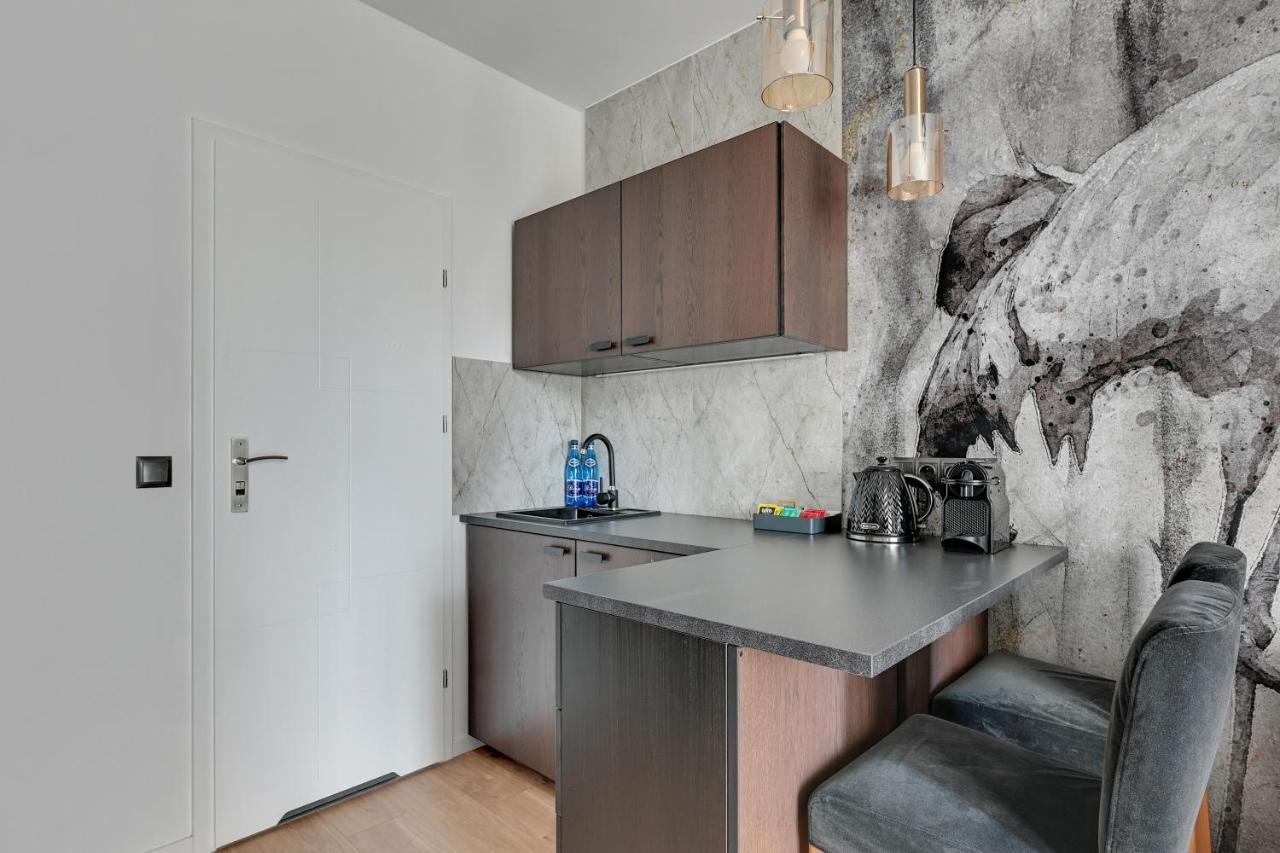 Center Garden Gates & Free Parking By Downtown Apartment