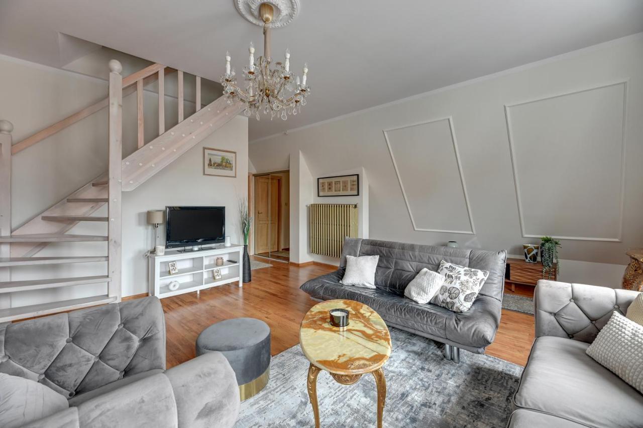 Apartment Dom & House - Apartments Old Town Ogarna