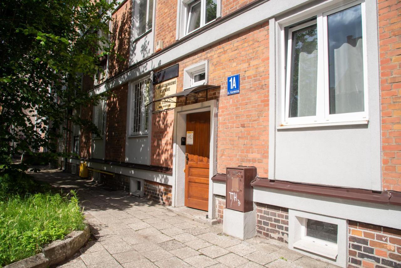 Maya's Flats & 60 - Milosci Apartment *