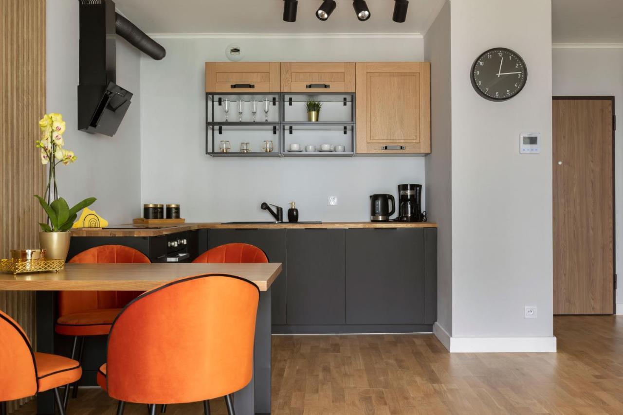 Short Apartment