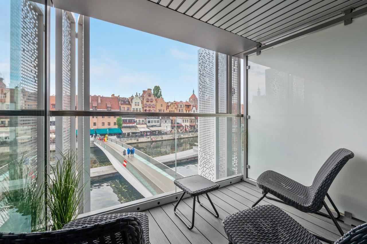 Granaria Premium Riverside & Parking By Downtown Apartment
