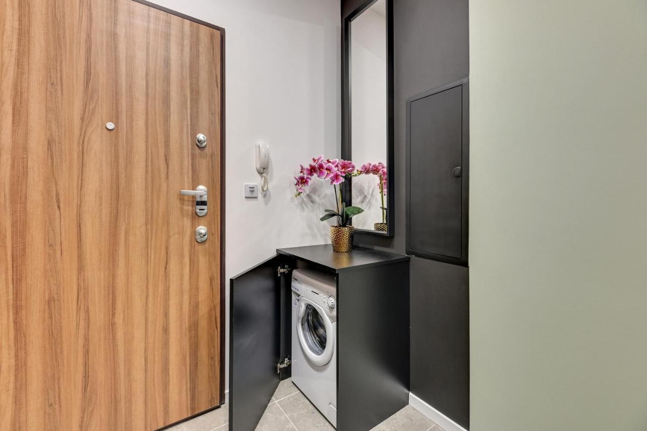 Center Garden Gates & Free Parking By Downtown Apartment