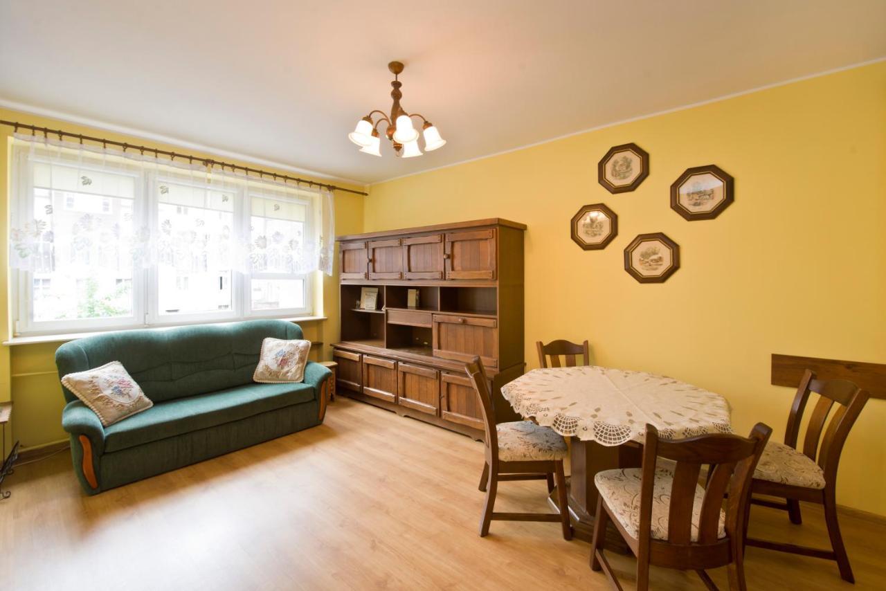 Apartment Yourapart Straganiarska Z Parkingiem *