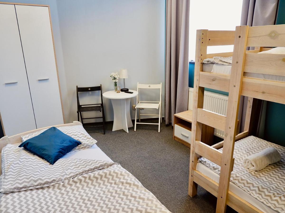 Moon Hostel *