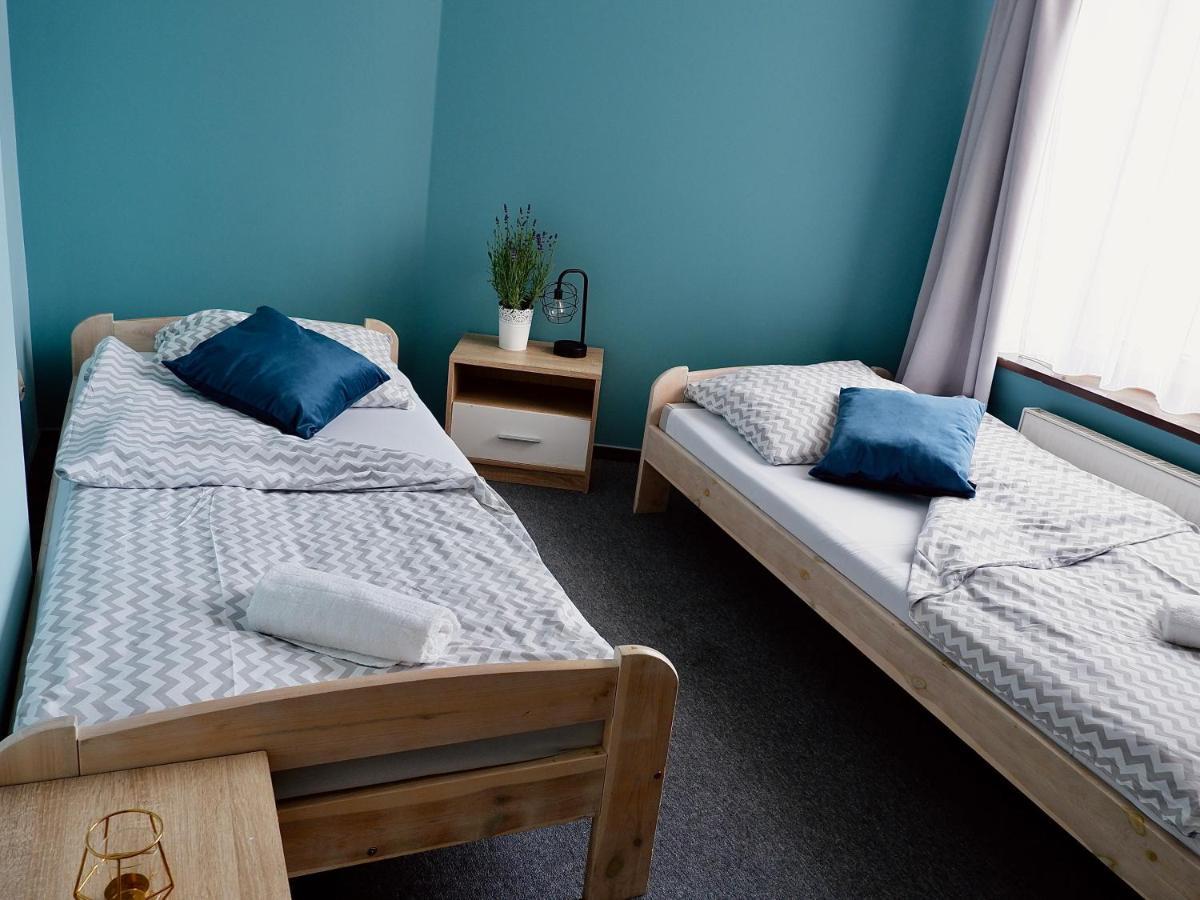 Moon Hostel *