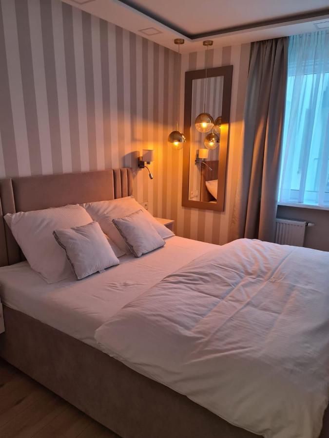 Grand Royal Premium *