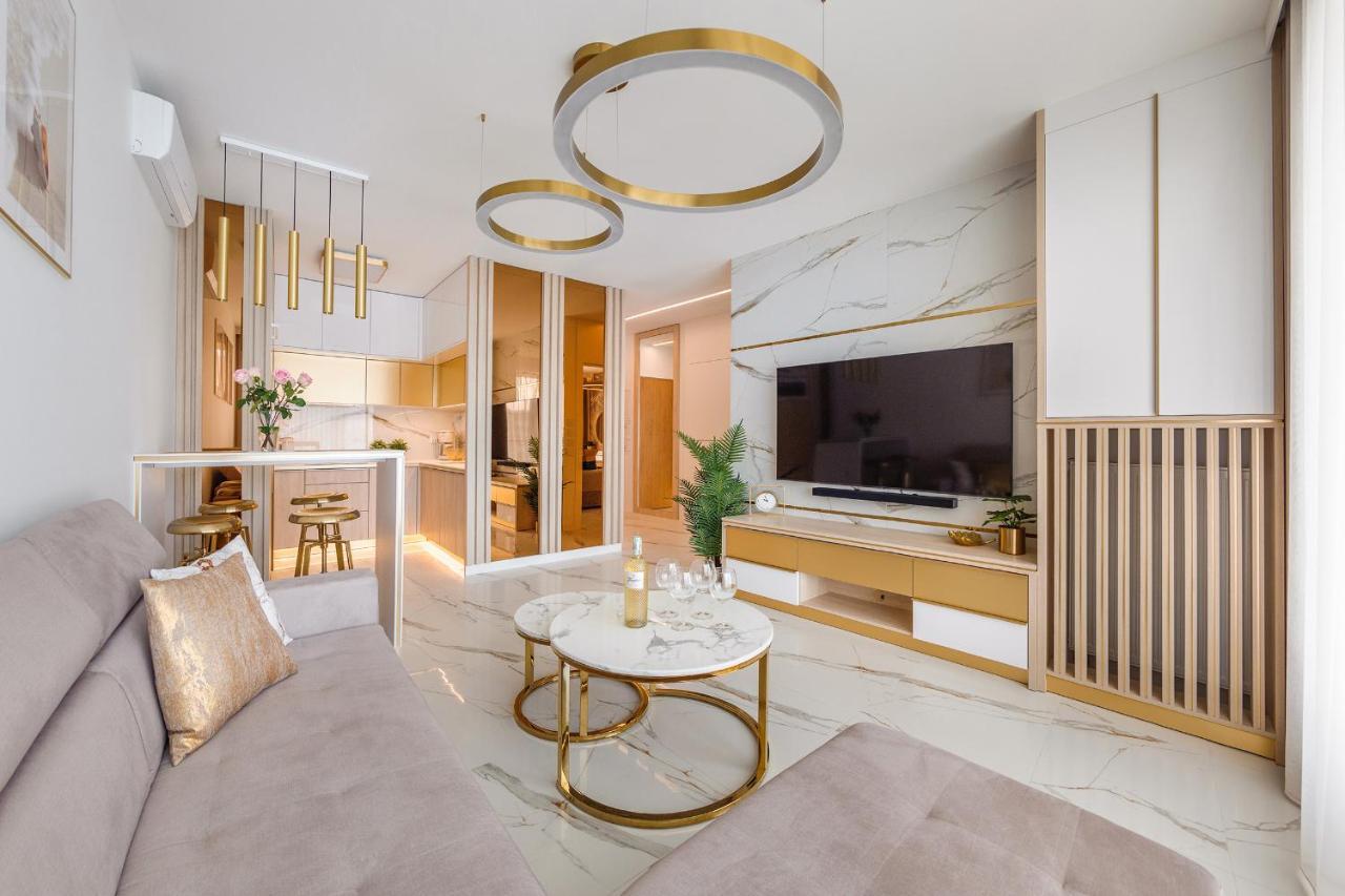 Diamond Club - Sea View Apartment