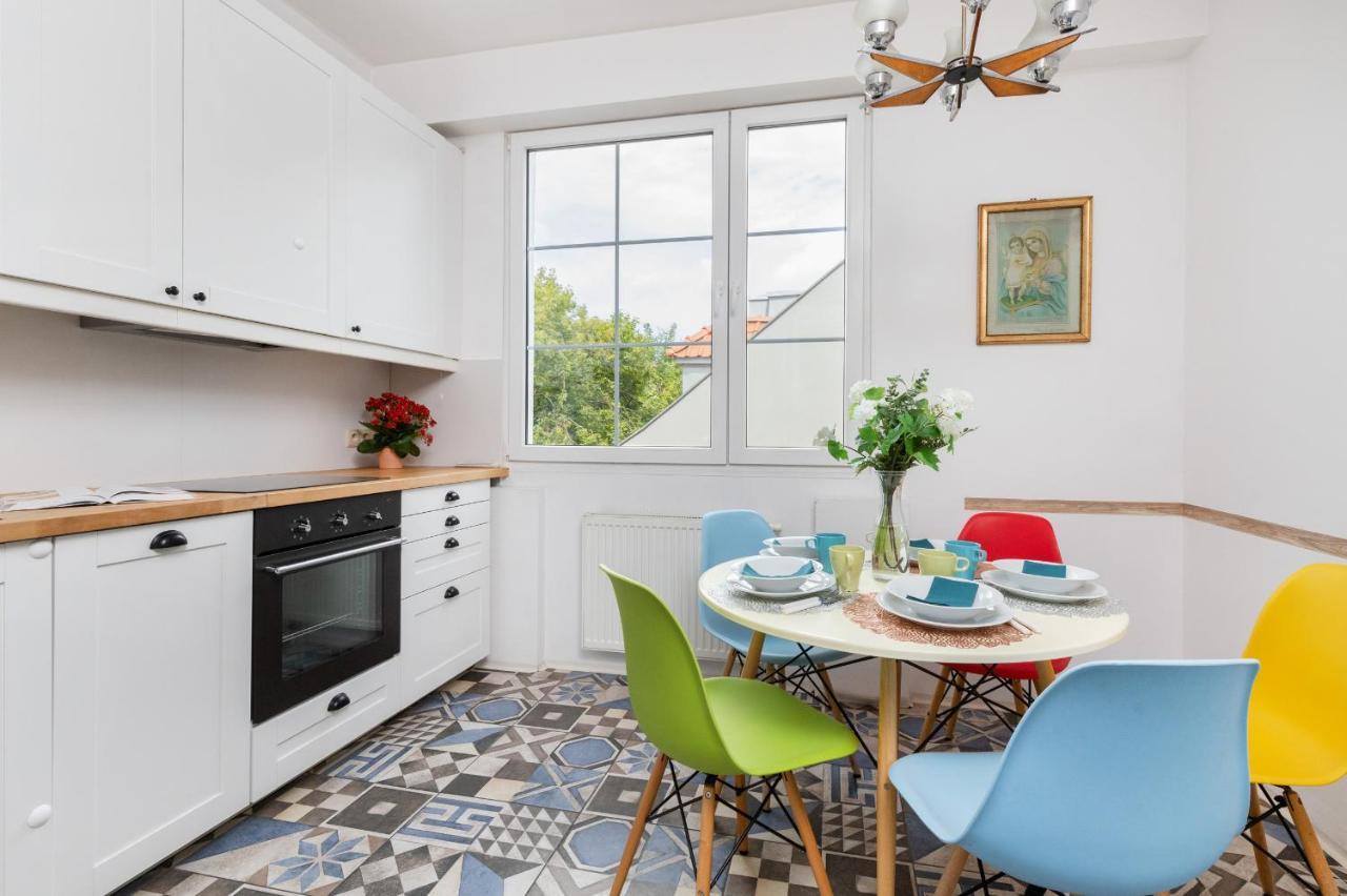 100m2 With Beautiful Old Town View By Renters *