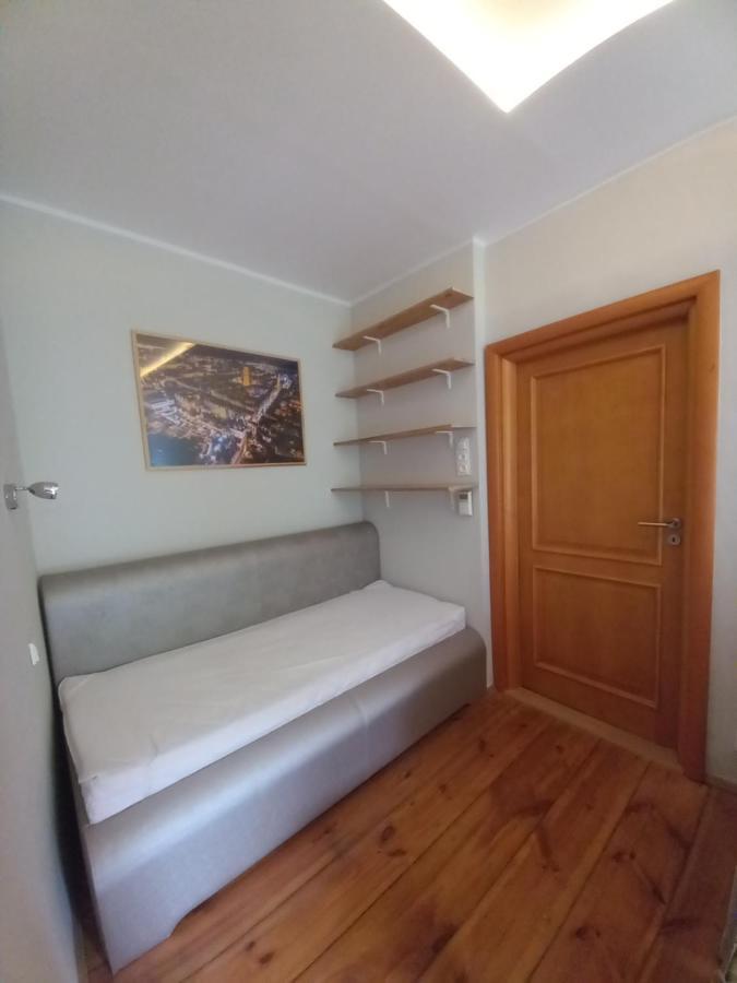 Apartament Przy Poczcie - Apartament By The Post *