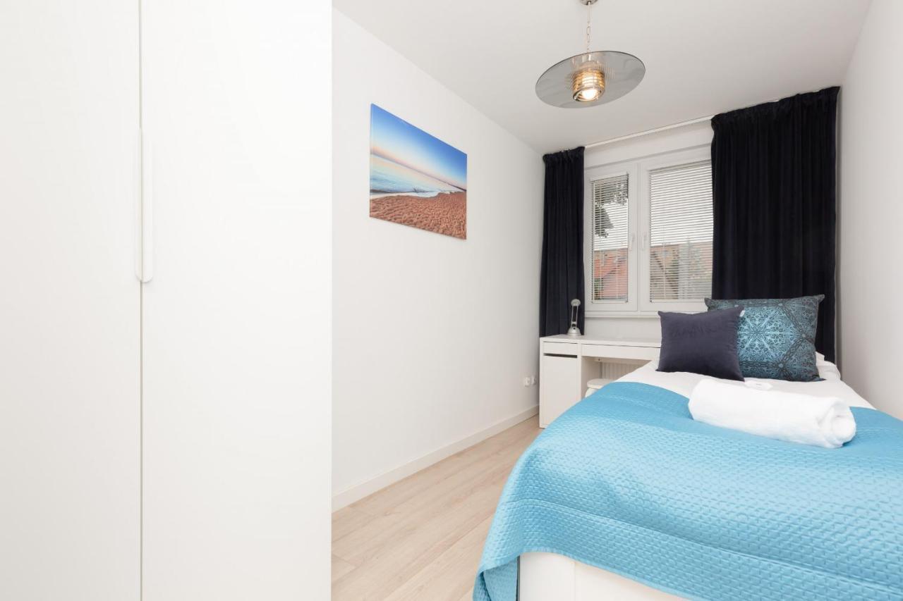 Two-bedroom 650 M Brzezno By Renters Huoneisto Gdańsk